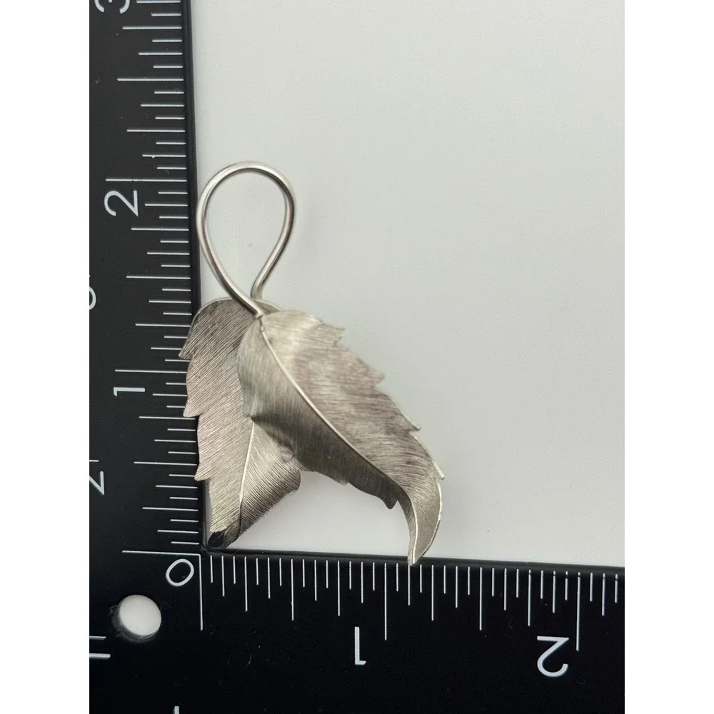 Vintage‎ Krementz Brooch Silver Tone Leaf Pin